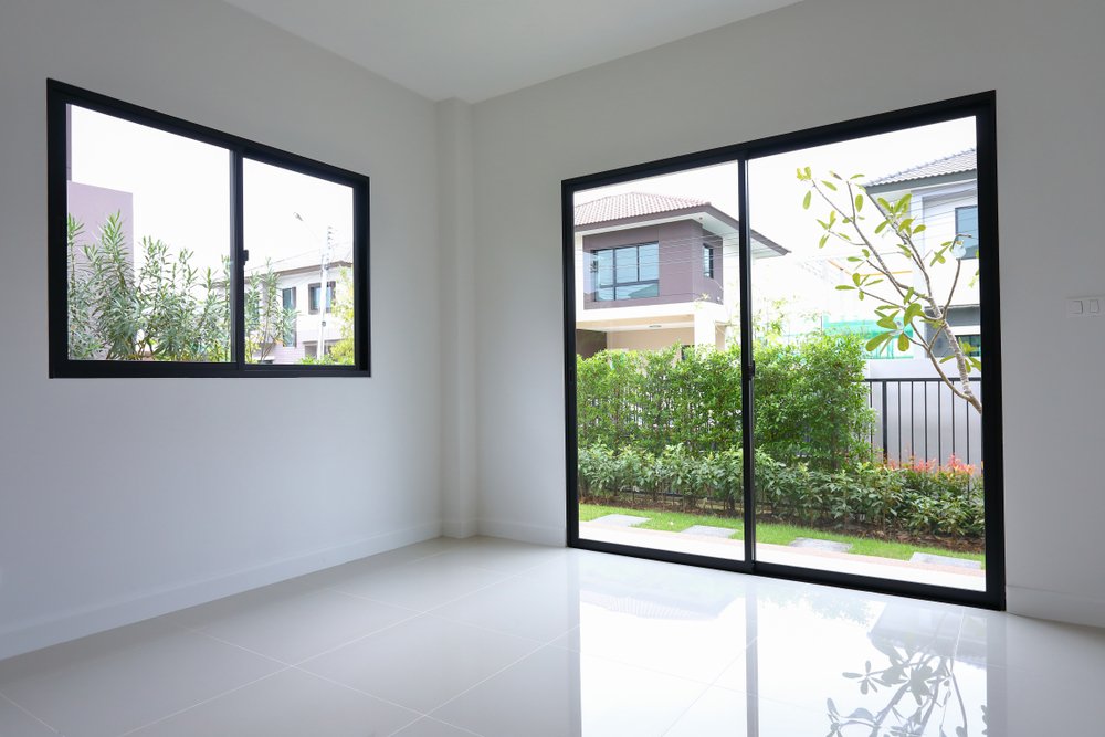 Dit is het resultaat van vliesbehang laten aanbrengen in je nieuwbouwwoning in Hengelo.